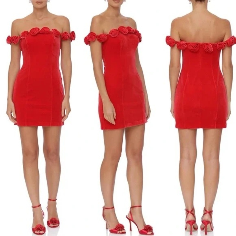 NEW Avec Les Filles Red Velvet Rosette Off Shoulder Mini Dress Women’s Size 2